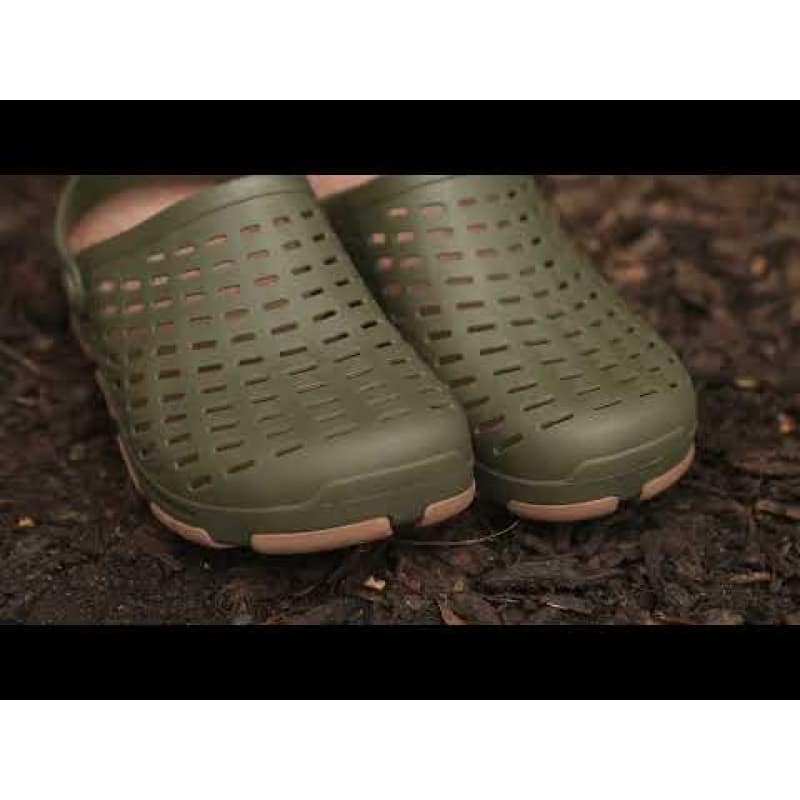 4qqoe6syxei Чехли Fox Khaki Clogs - Image 1