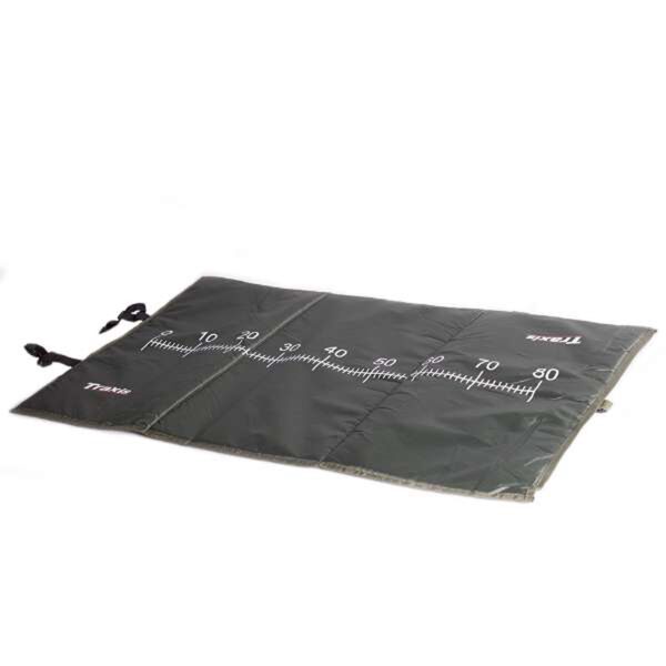 Карп дюшек с метър Traxis Basic Unhooking Mat